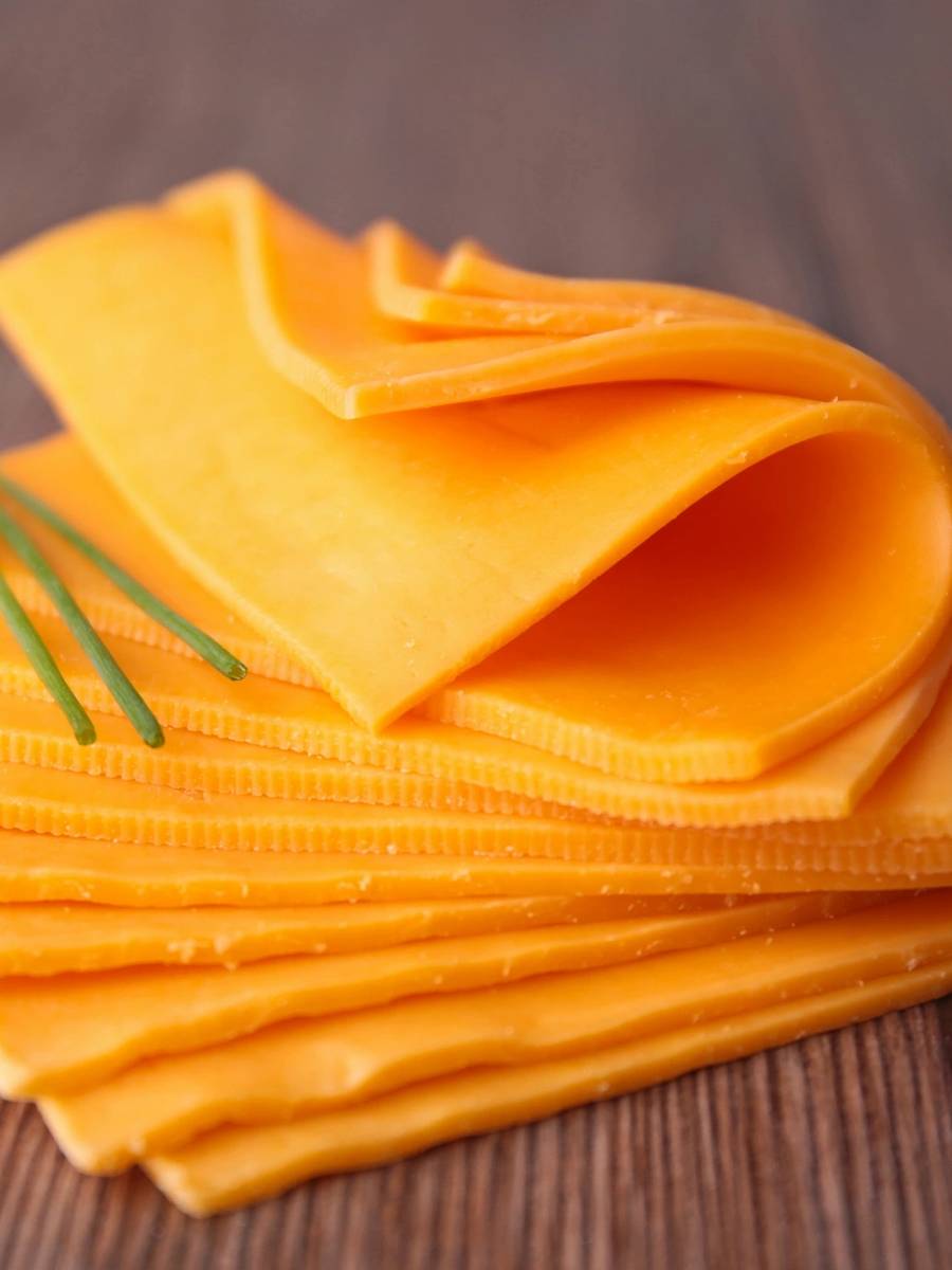 We source, customize, and consolidate high quality cheeses.